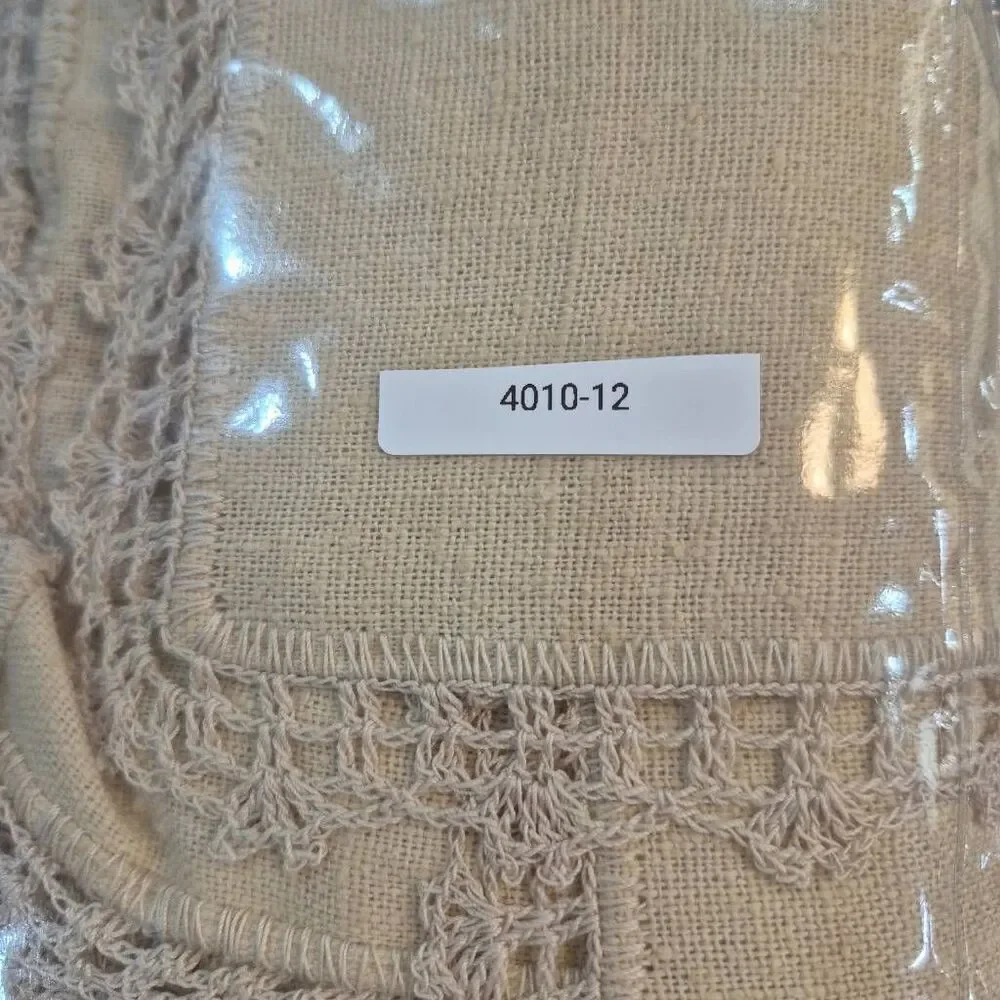 Tablecloth, Vintage Ecru Cotton w Hand Crocheted Edging, 46